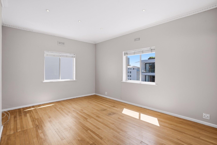 To Let 2 Bedroom Property for Rent in Sea Point Western Cape